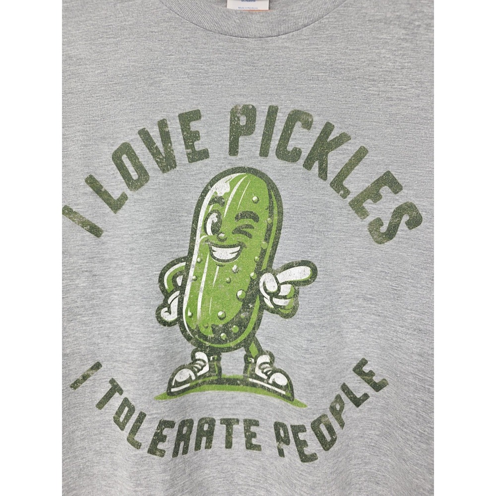 Vintage T-shirt "I love pickles I Tolerate People" Funny Graphic Tee Size Medium
